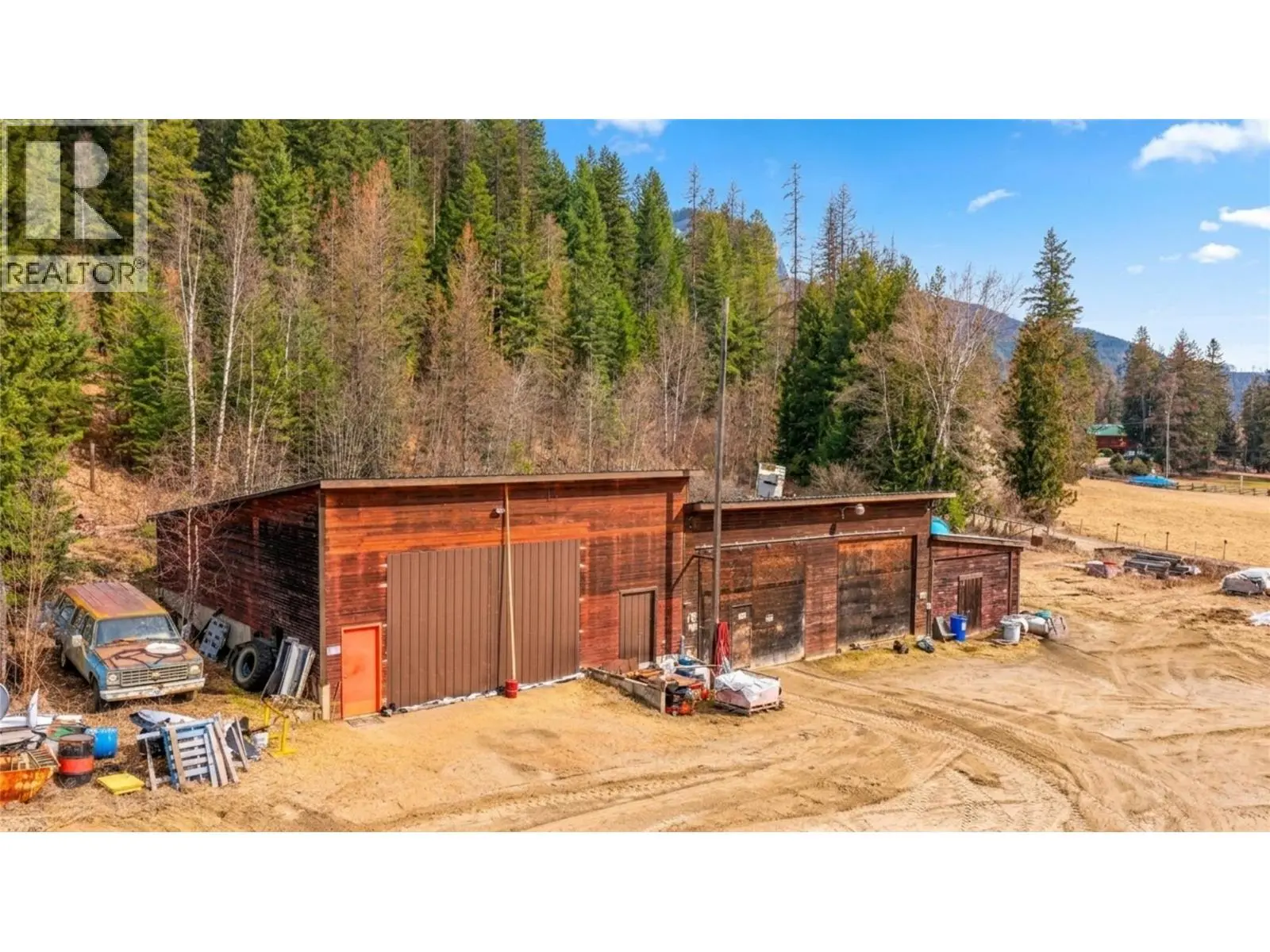 17 Bear Valley Road. Lumby, British Columbia