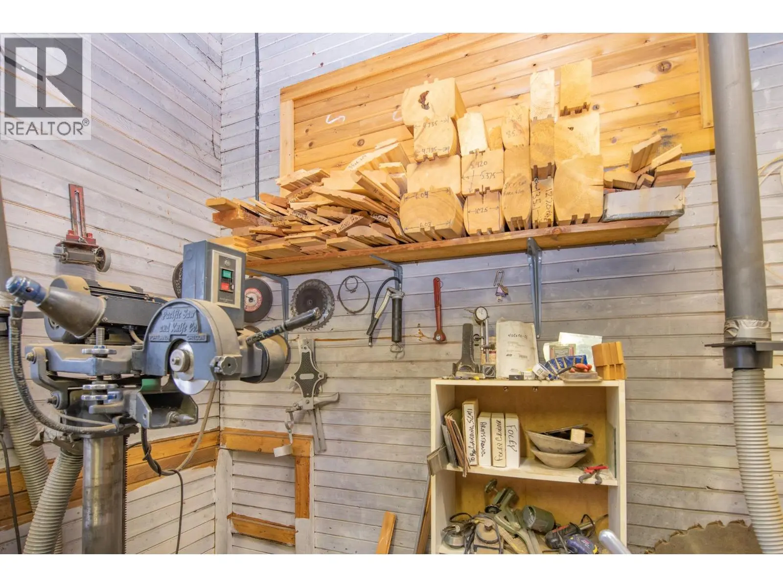 17 Bear Valley Road. Lumby, British Columbia