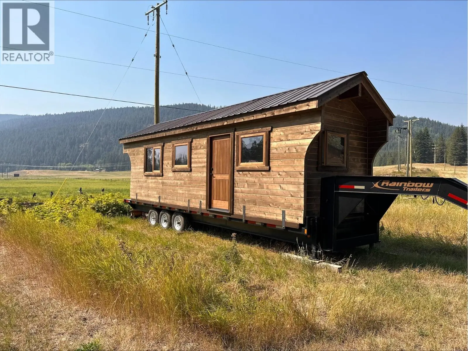 17 Bear Valley Road. Lumby, British Columbia