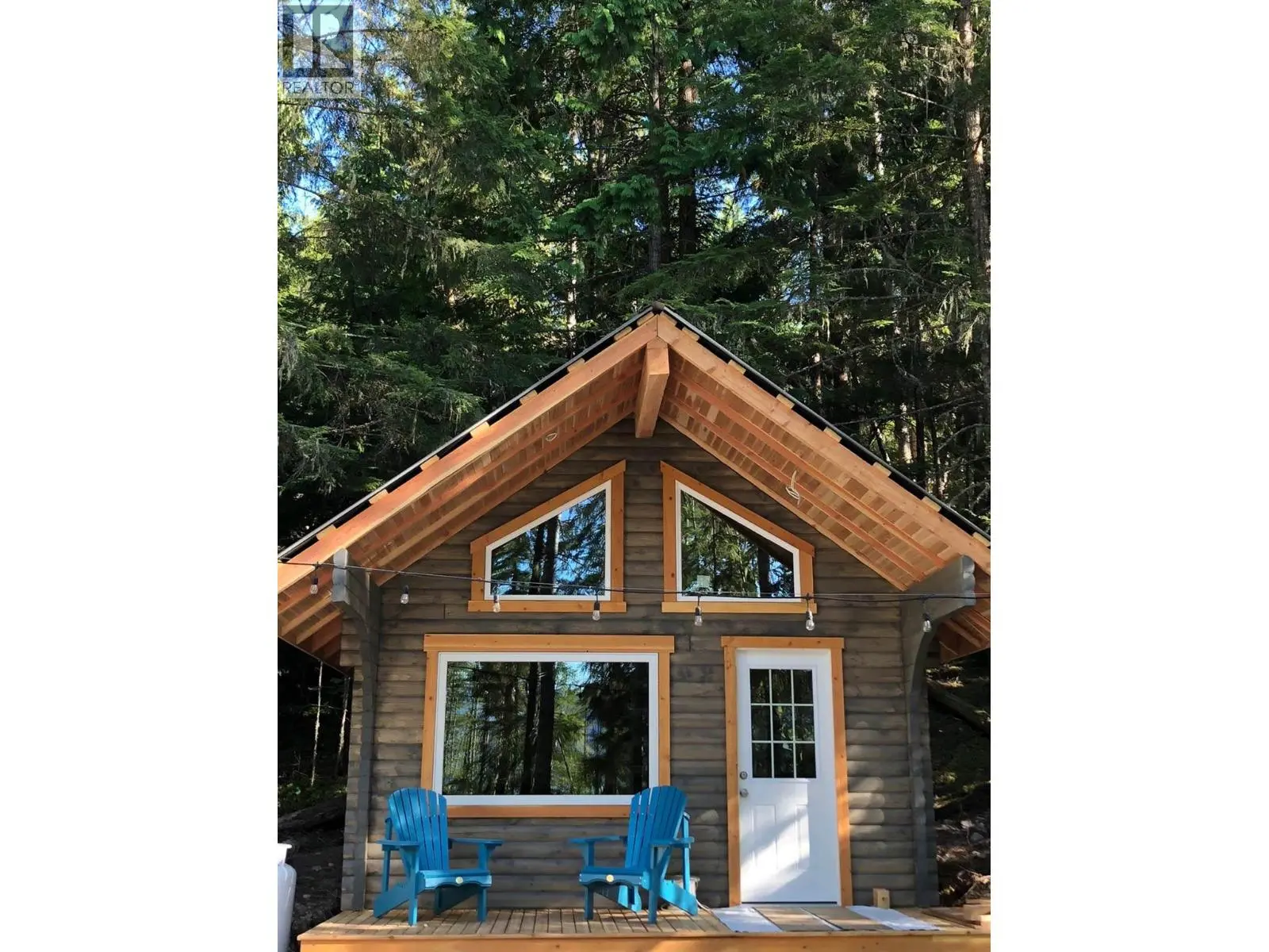 17 Bear Valley Road. Lumby, British Columbia