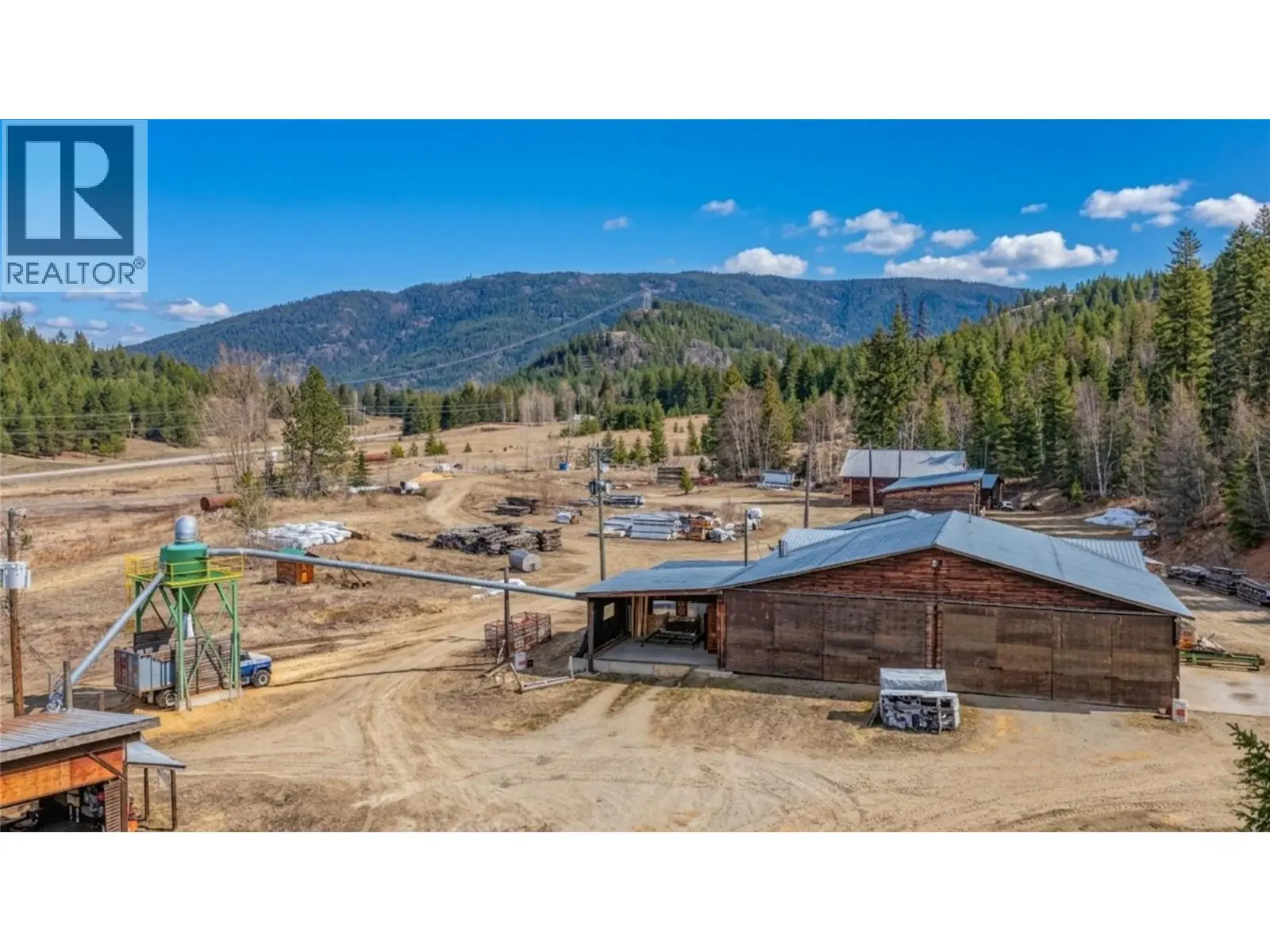 17 Bear Valley Road. Lumby, British Columbia