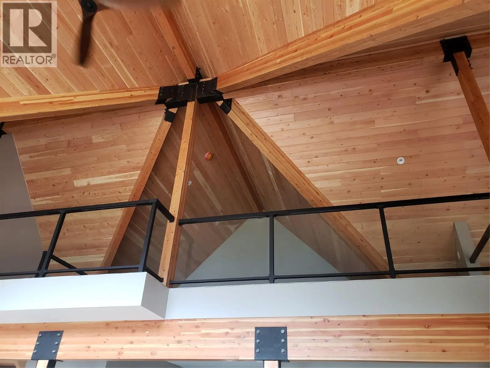 17 Bear Valley Road. Lumby, British Columbia