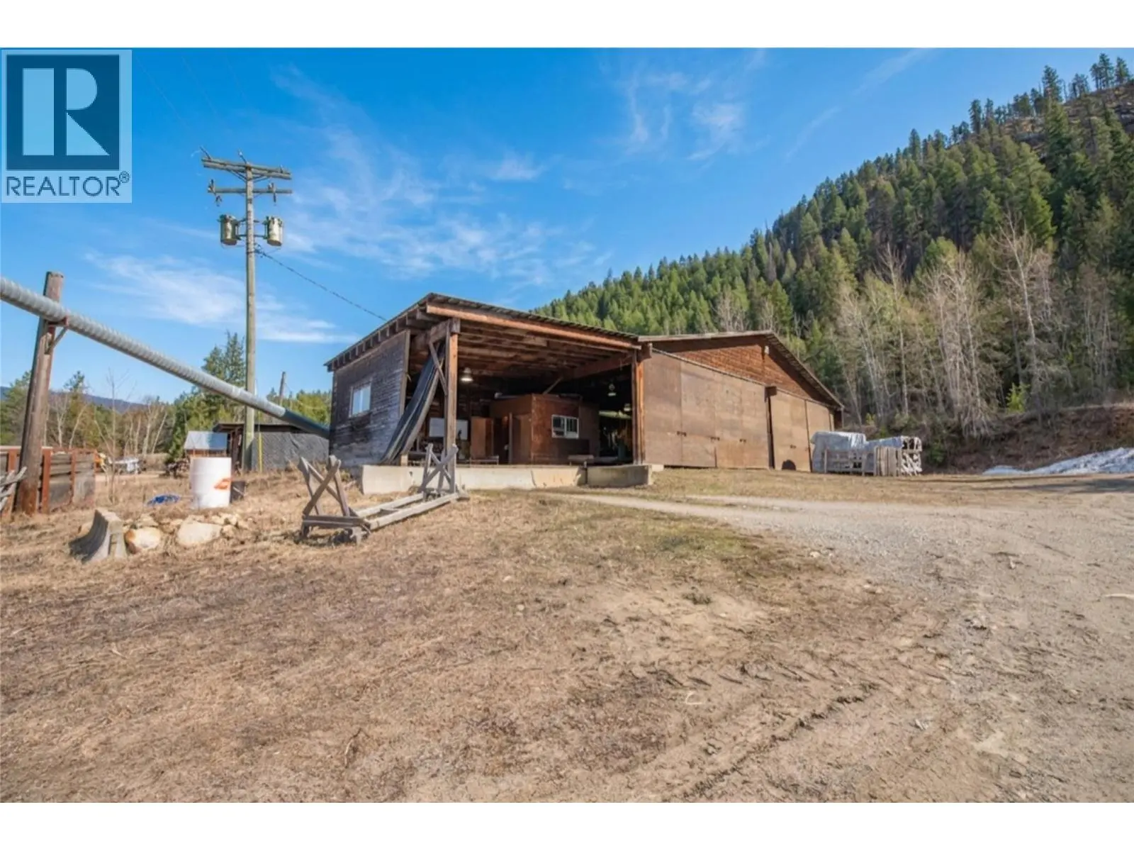 17 Bear Valley Road. Lumby, British Columbia