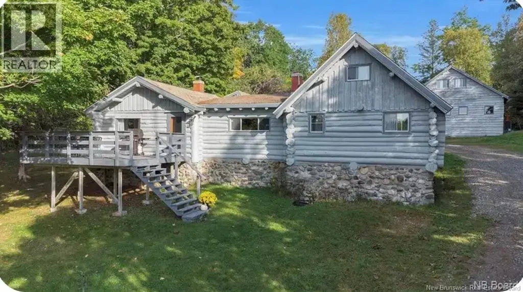 35 Hills Road, Oak Bay