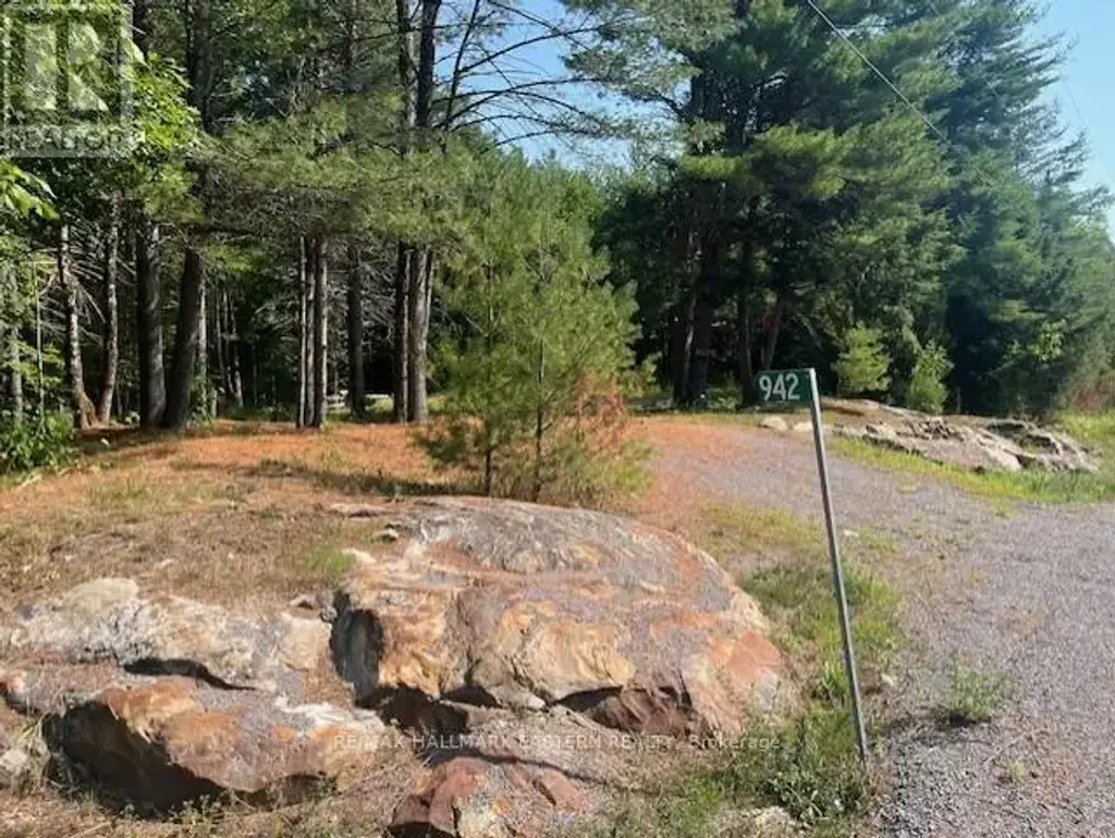 942 Balmer Road, North Kawartha