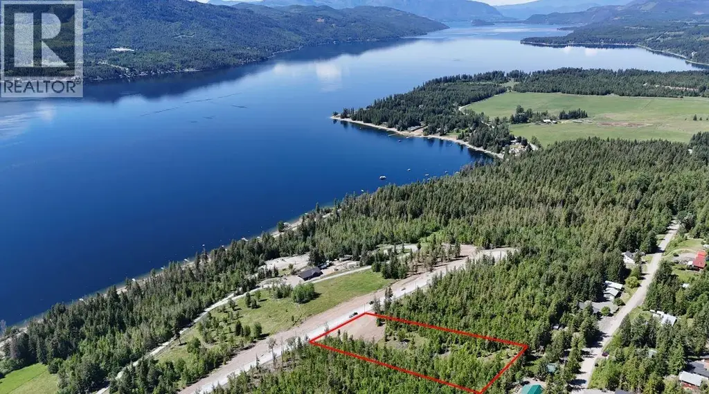 Lot 6 Lonneke Trail Lot# 6, Anglemont