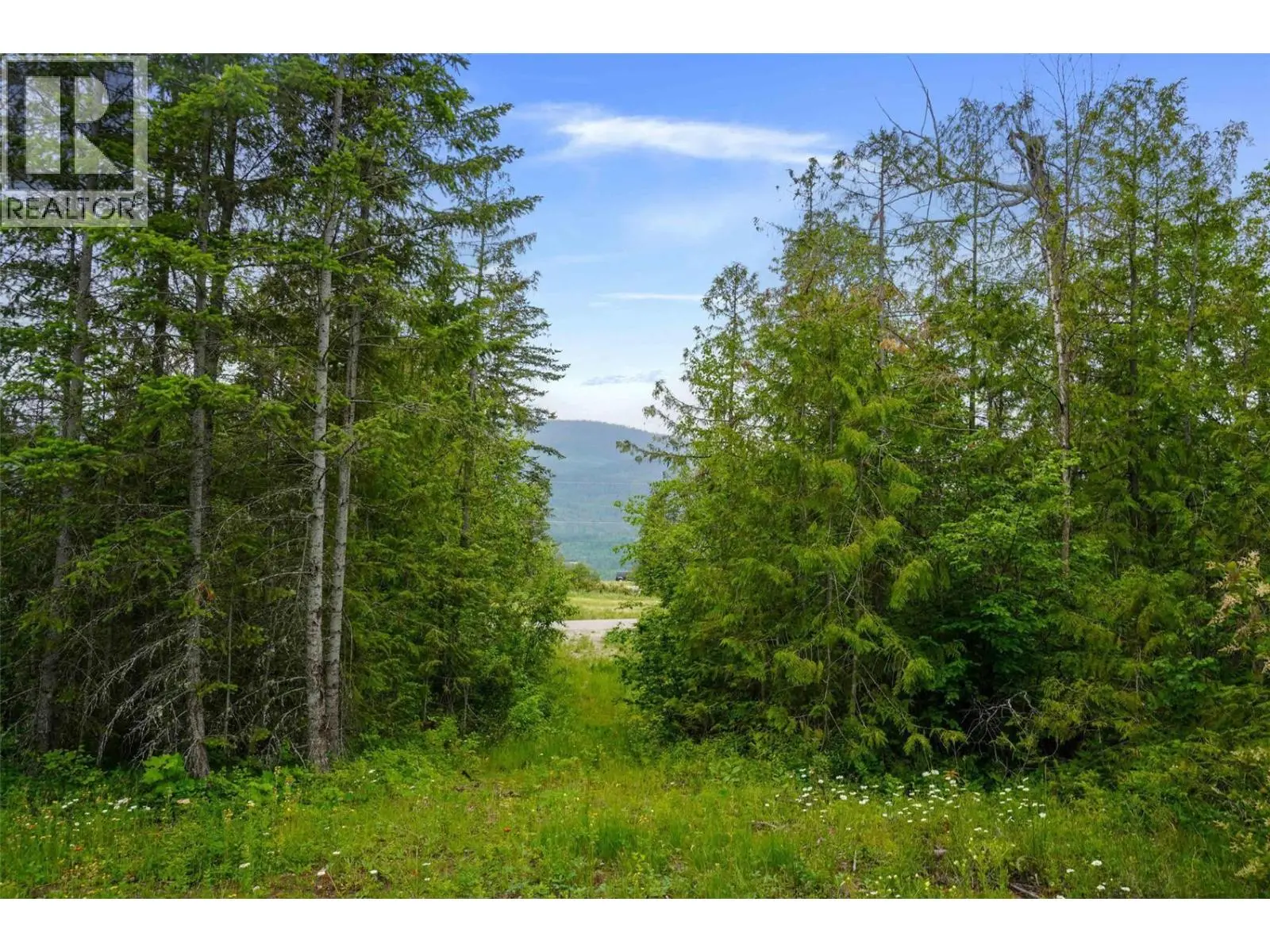 Ph 3 Tatlow Road Se Lot# 4. Salmon Arm, British Columbia
