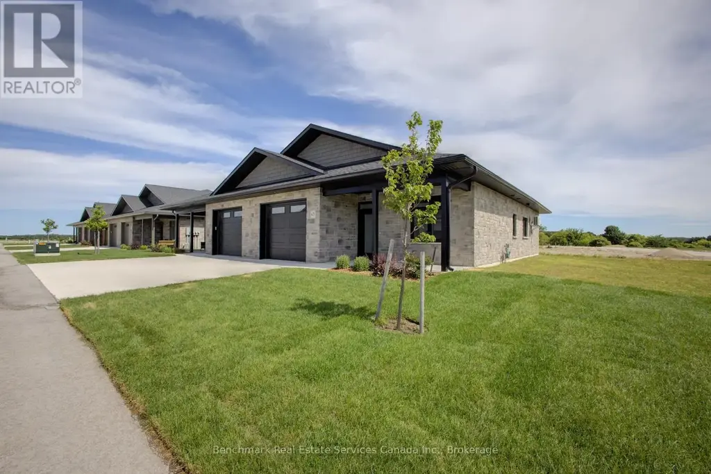 65 Cavalier Crescent, Huron-Kinloss