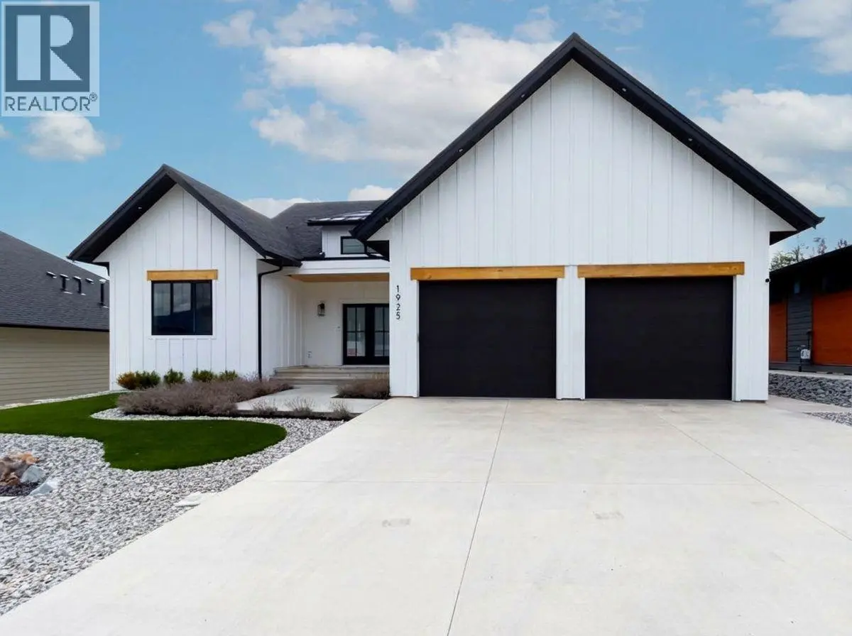 1925 35 Street Ne. Salmon Arm, British Columbia