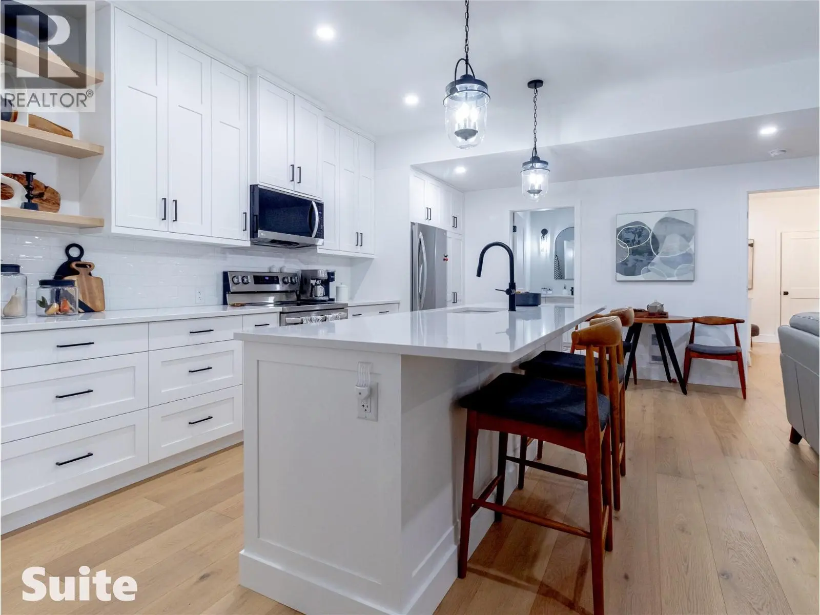 1925 35 Street Ne. Salmon Arm, British Columbia