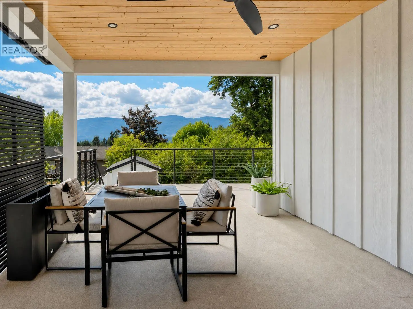 1925 35 Street Ne. Salmon Arm, British Columbia