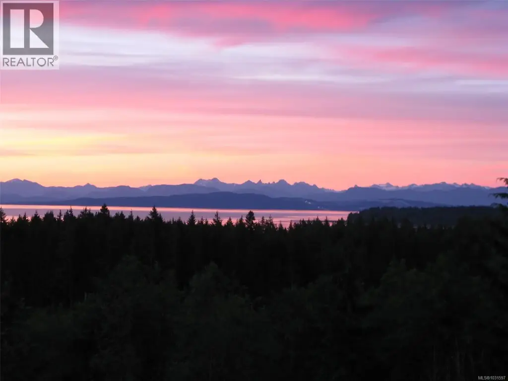 8900 Keith Wagner Way, Denman Island