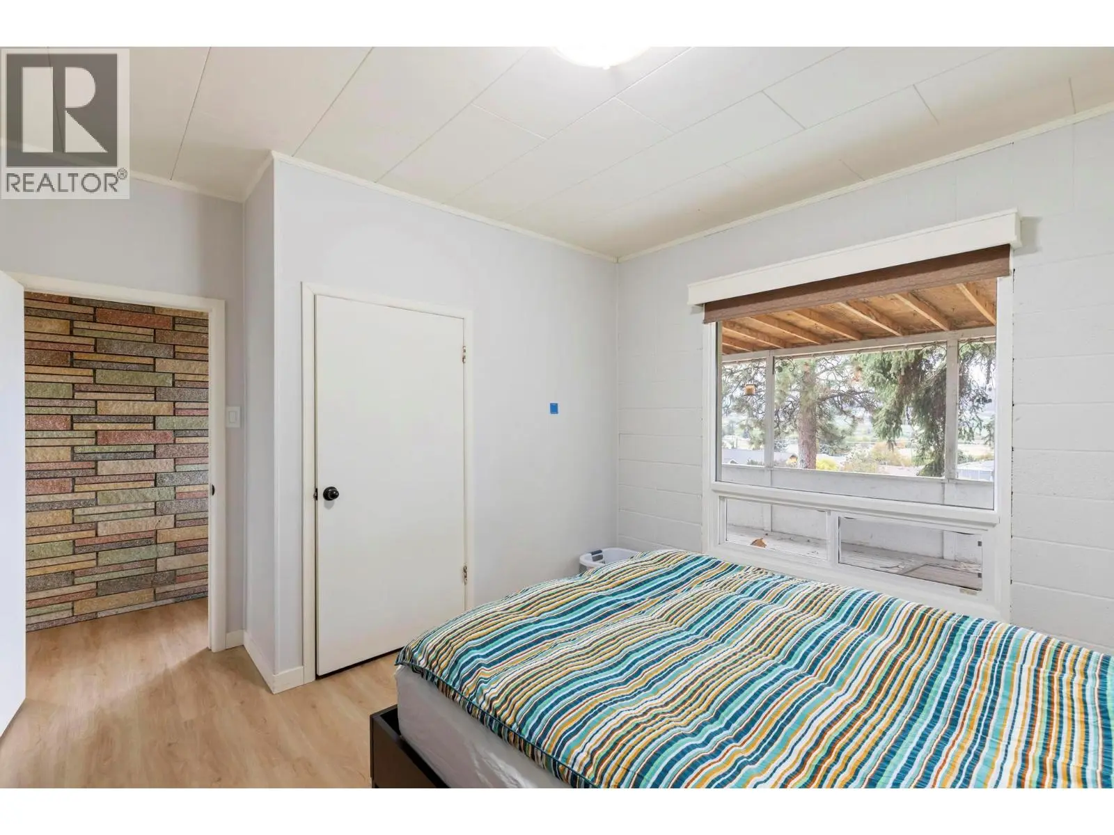 590 Brenda Road. Kelowna, British Columbia
