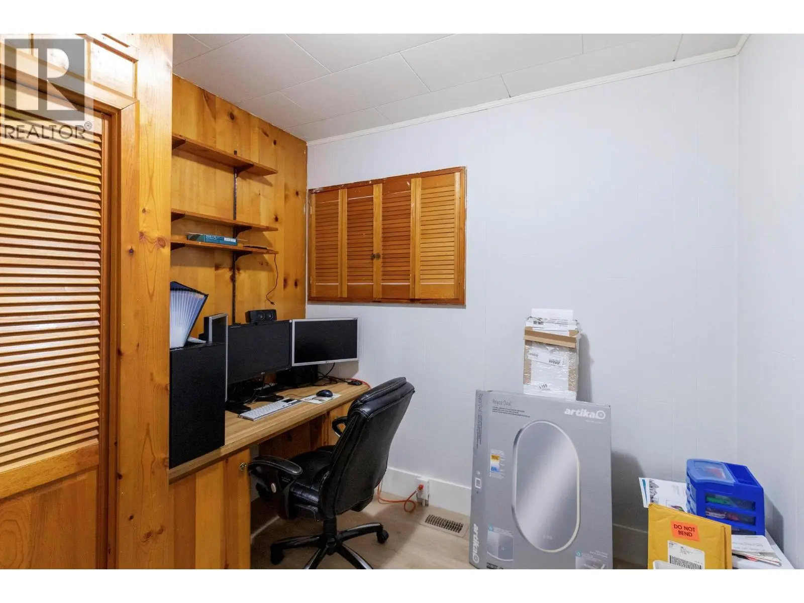 590 Brenda Road. Kelowna, British Columbia