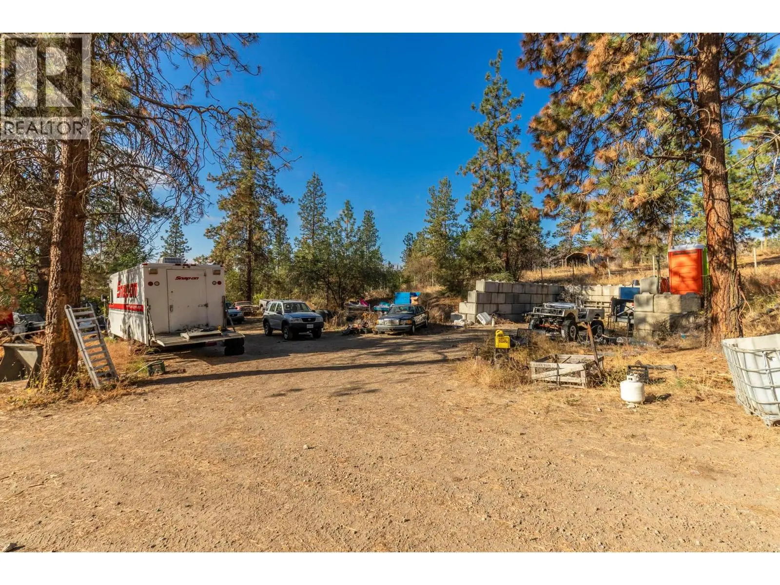 590 Brenda Road. Kelowna, British Columbia