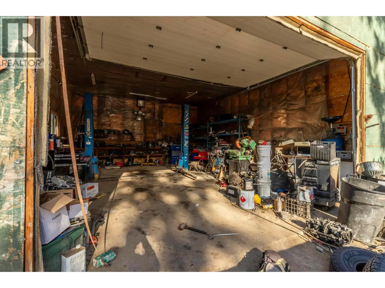 590 Brenda Road. Kelowna, British Columbia