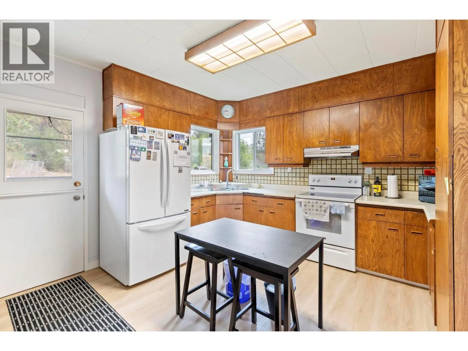 590 Brenda Road. Kelowna, British Columbia