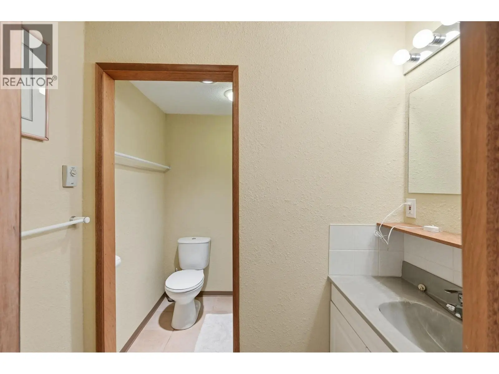 4616 37th Street. Osoyoos, British Columbia