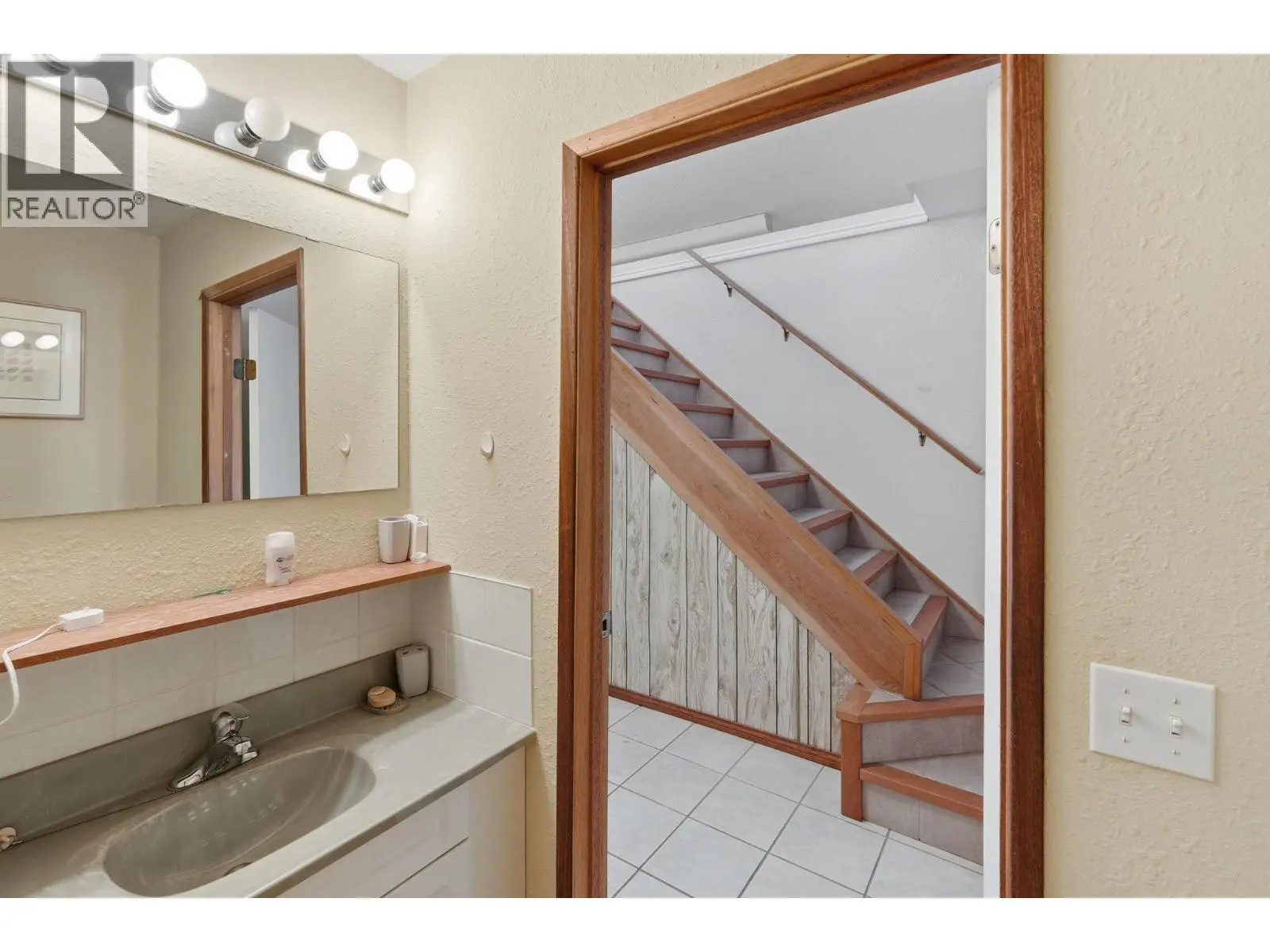 4616 37th Street. Osoyoos, British Columbia