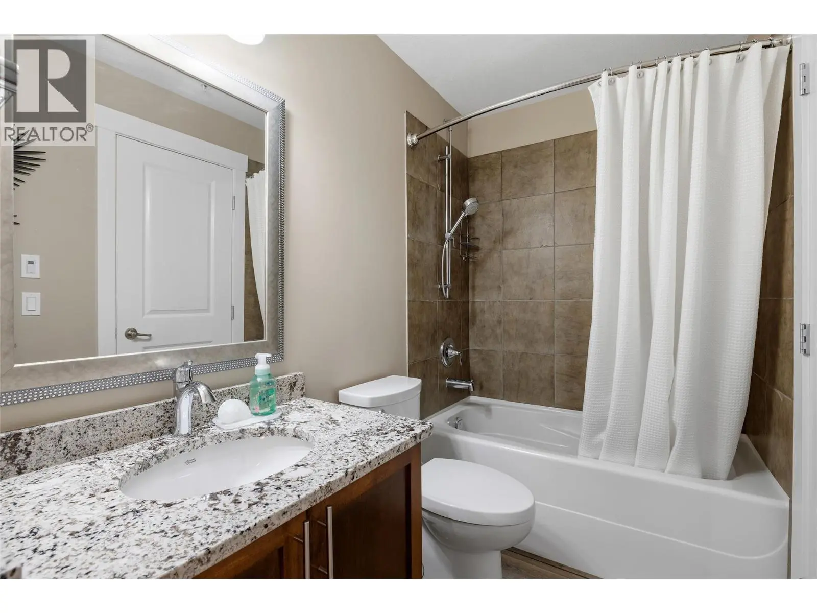 3545 Carrington Road Unit# 102. West Kelowna, British Columbia