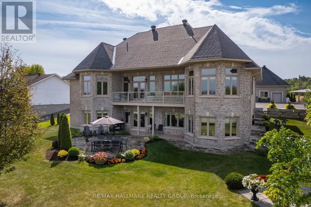 3285 Front Road S, East Hawkesbury