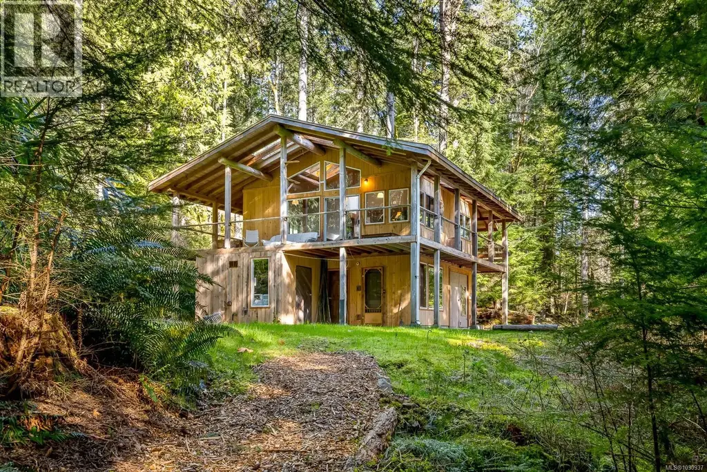 421 Whaletown Rd, Cortes Island