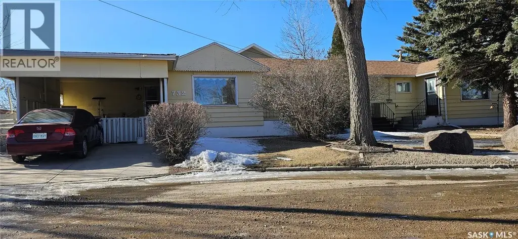 732 97th Street, Tisdale