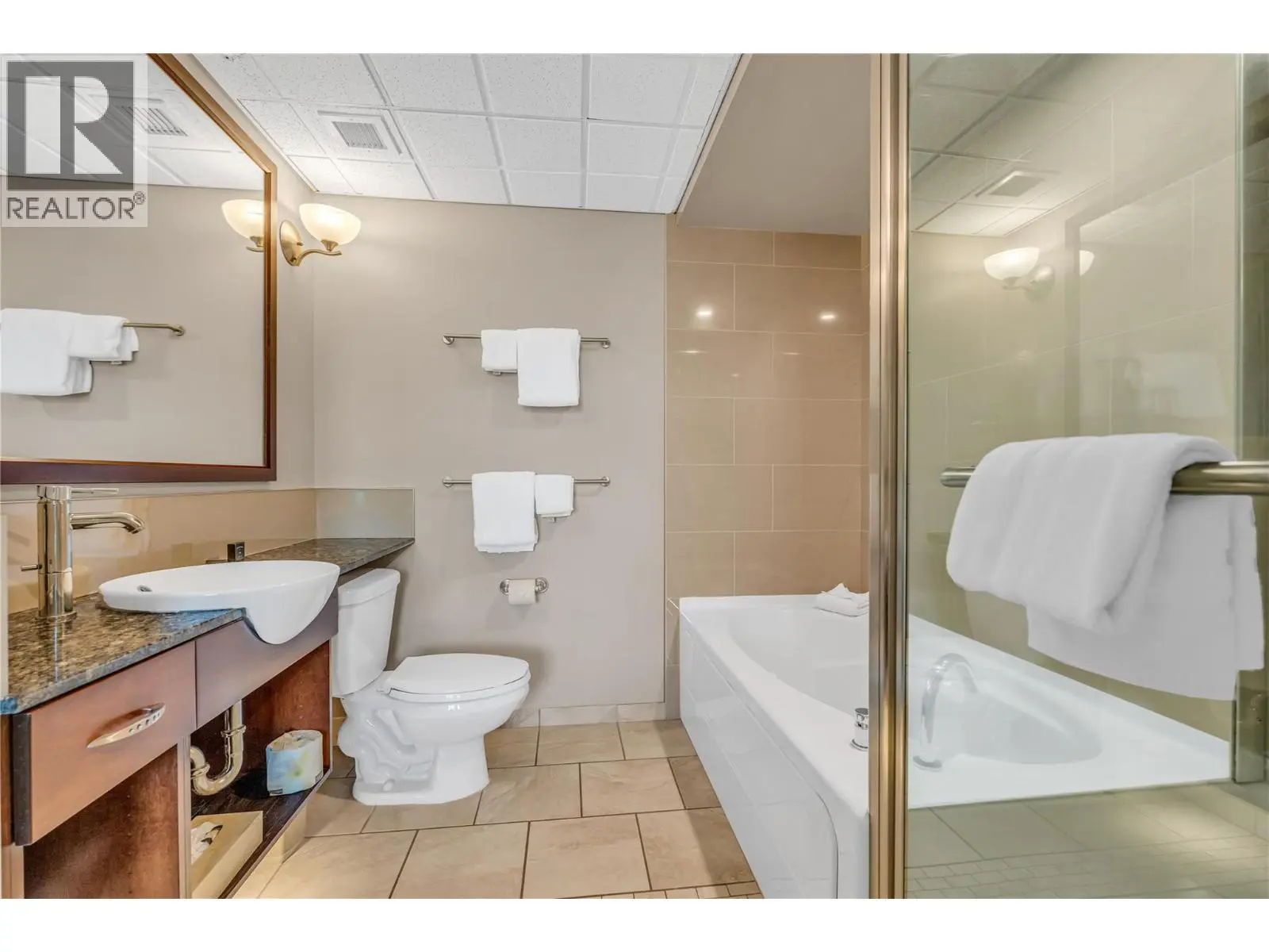 13011 Lakeshore Drive S Unit# 370. Summerland, British Columbia
