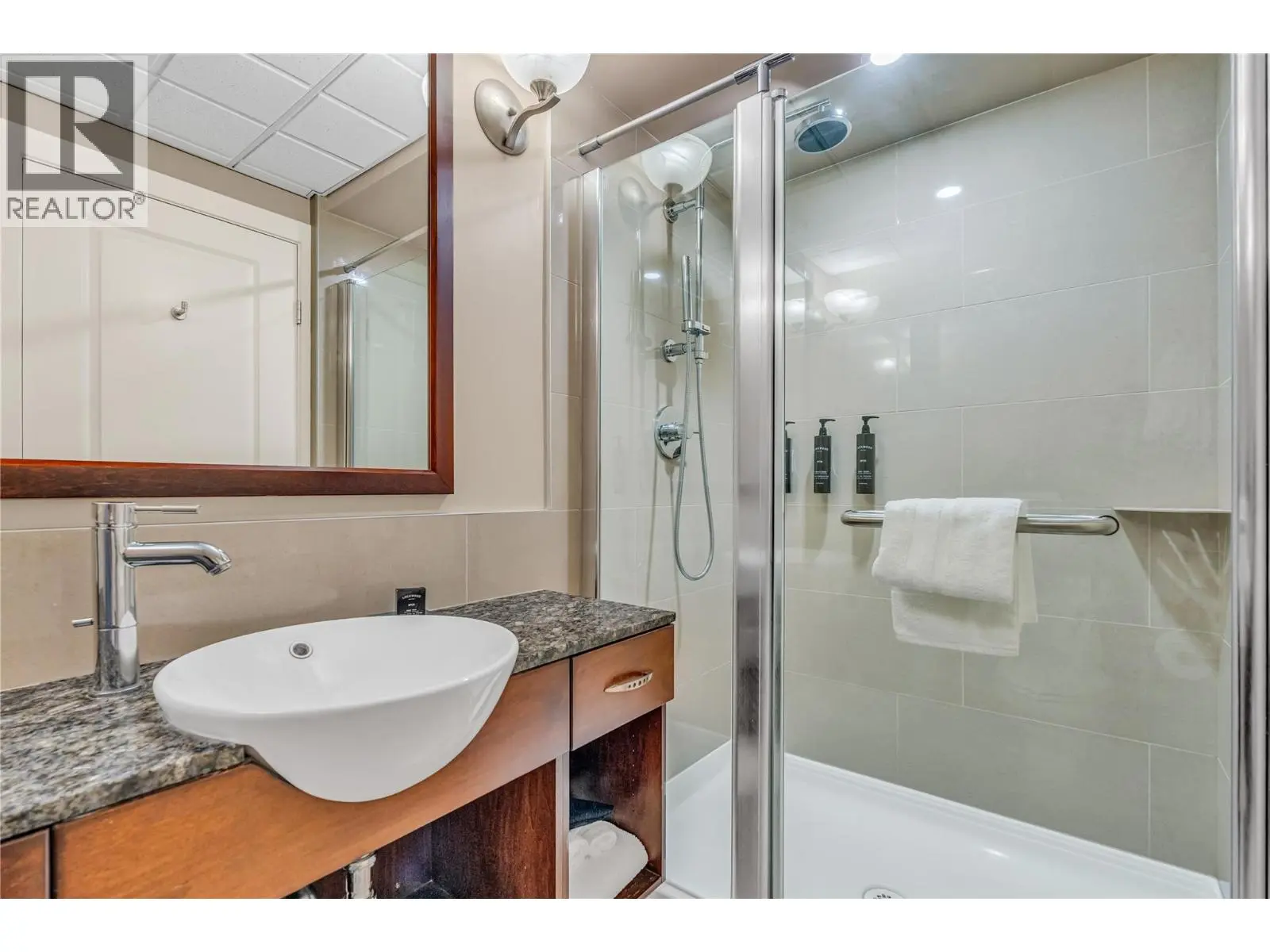 13011 Lakeshore Drive S Unit# 370. Summerland, British Columbia