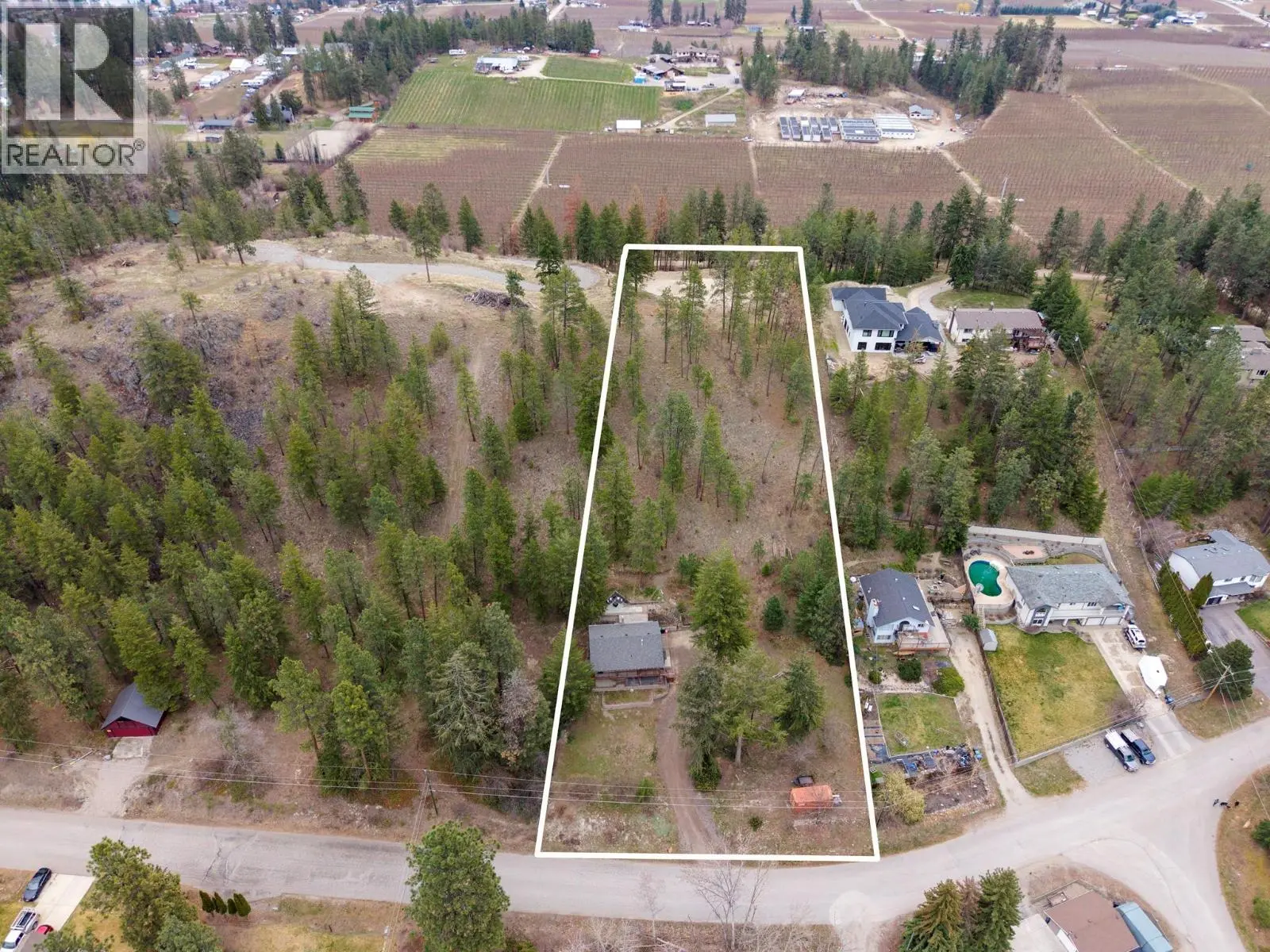 11011 Hallam Drive. Lake Country, British Columbia