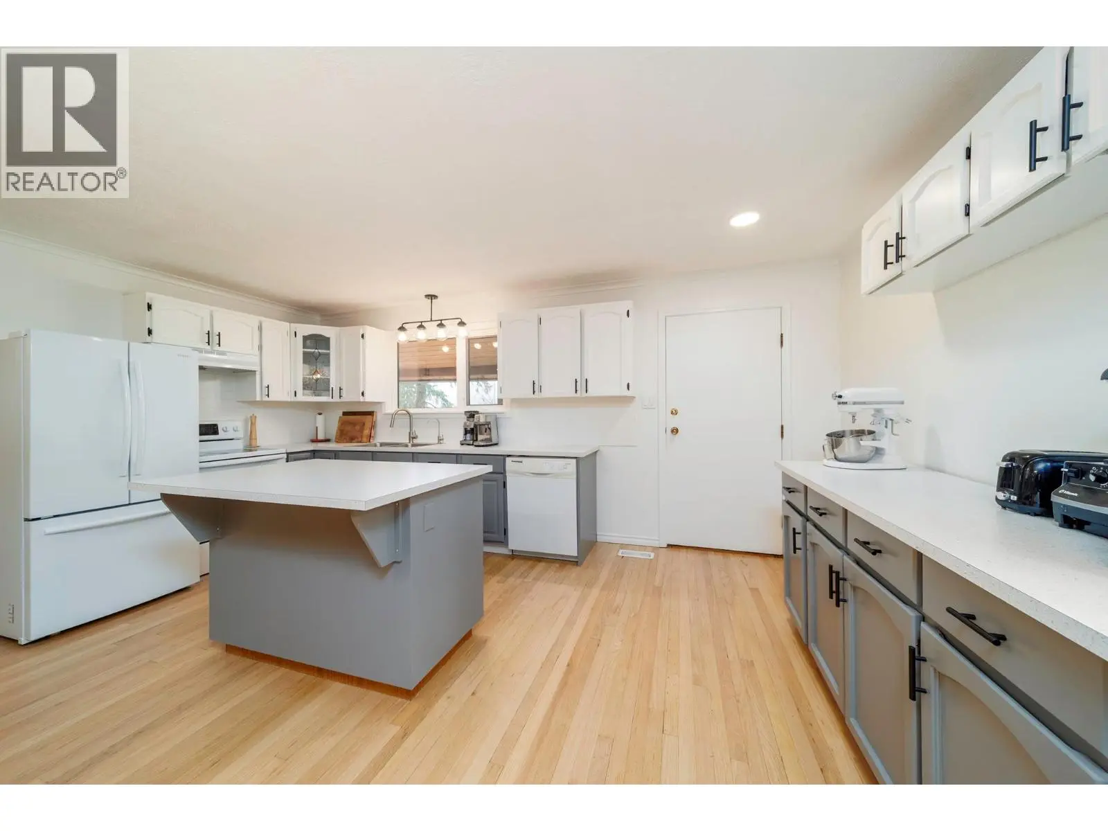11011 Hallam Drive. Lake Country, British Columbia