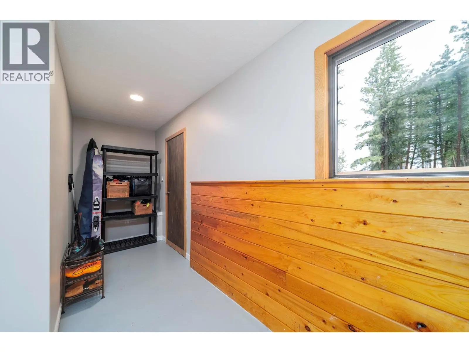 11011 Hallam Drive. Lake Country, British Columbia