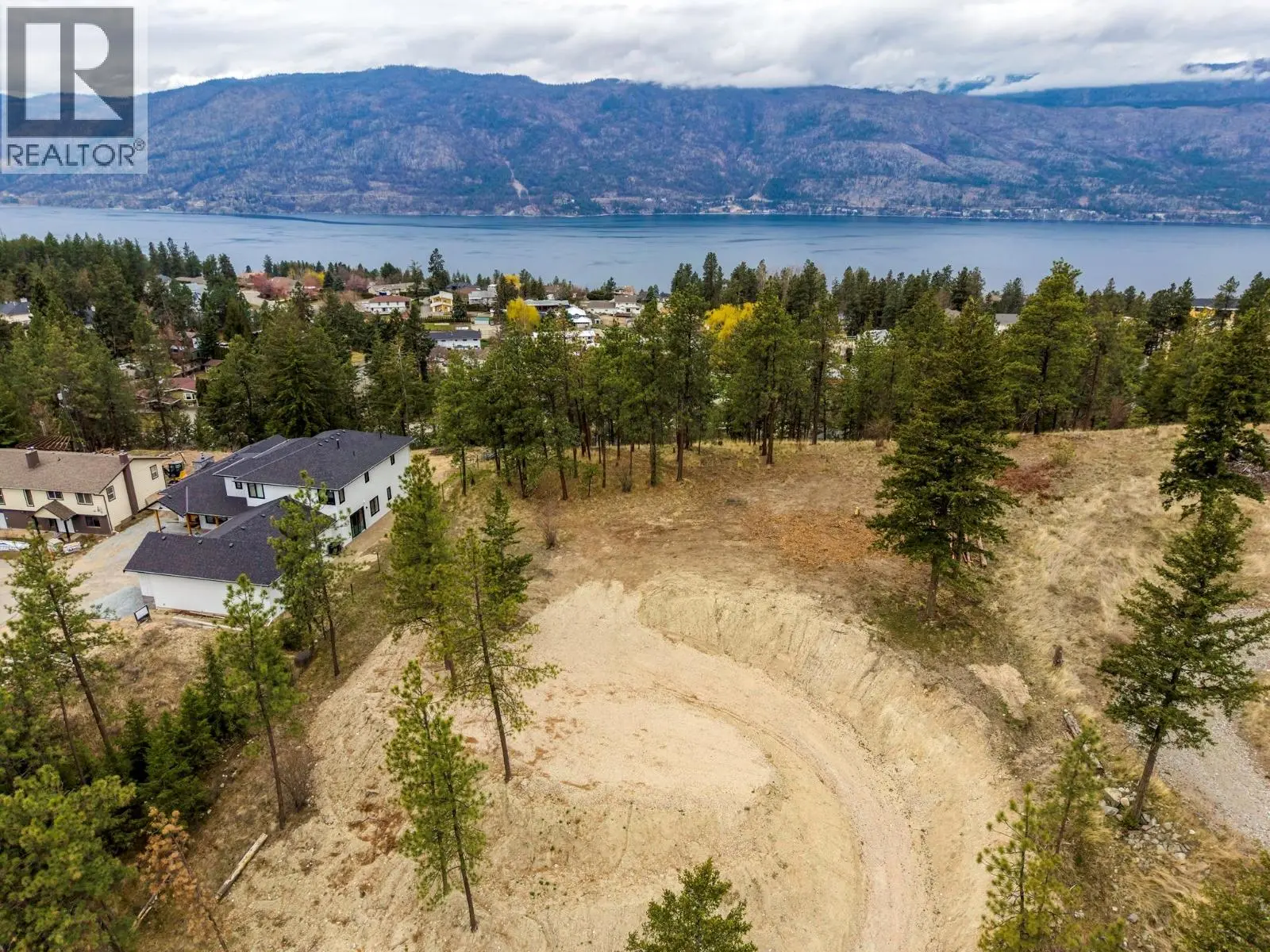 11011 Hallam Drive. Lake Country, British Columbia