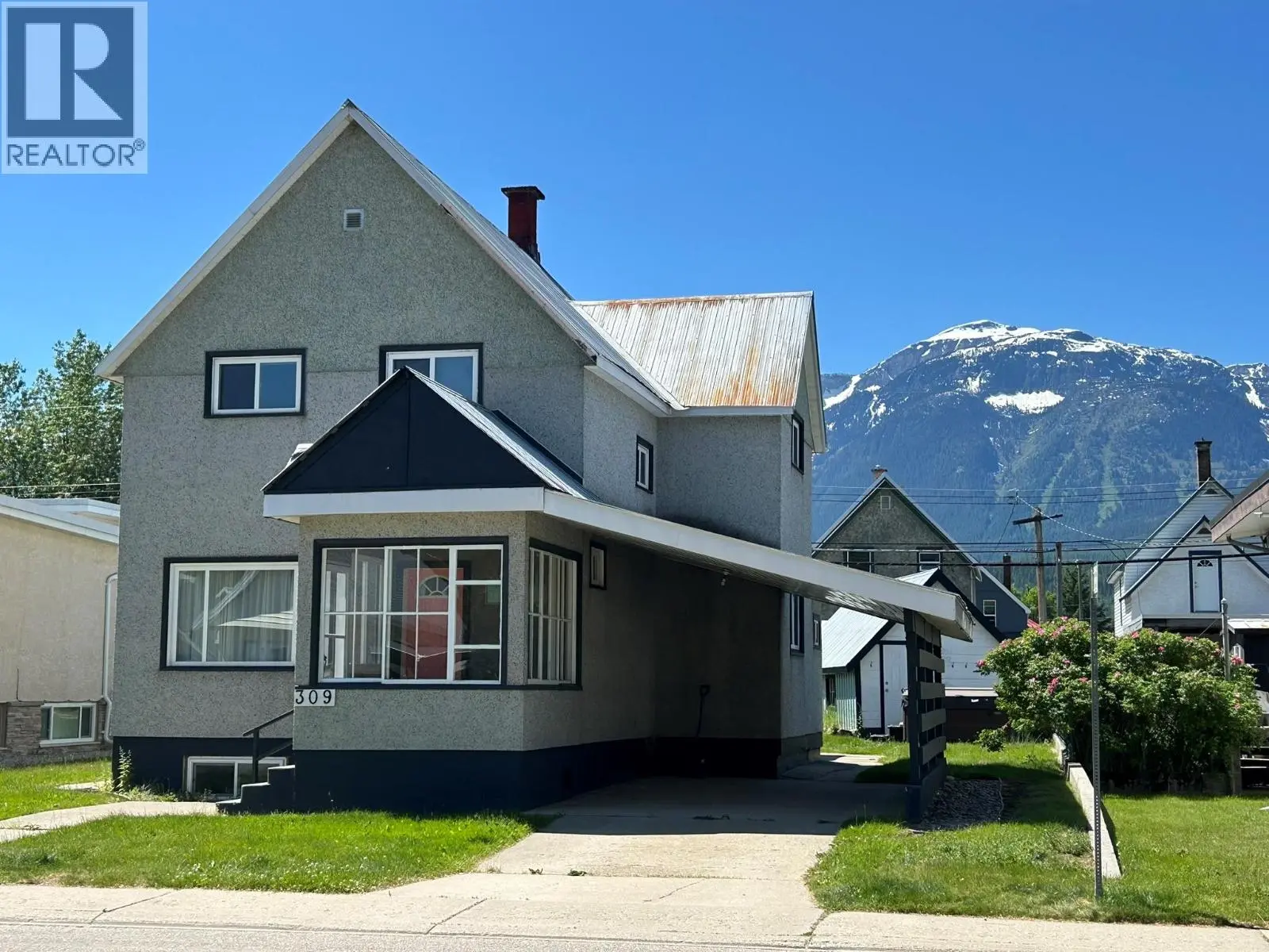 309 Third Street E. Revelstoke, British Columbia
