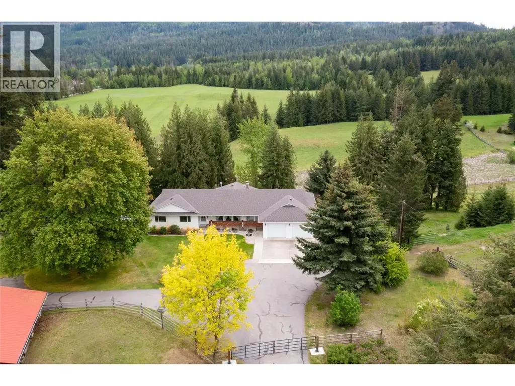 2240 97b Highway Se, Salmon Arm