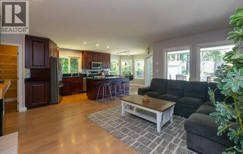 3789 Zinck Road. Scotch Creek, British Columbia