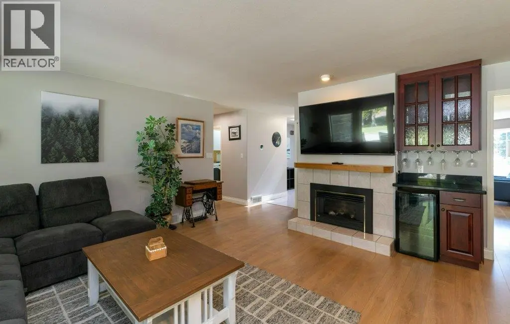 3789 Zinck Road. Scotch Creek, British Columbia