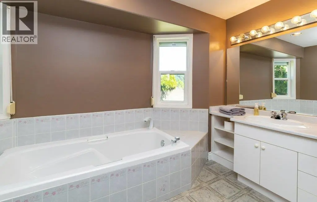 3789 Zinck Road. Scotch Creek, British Columbia