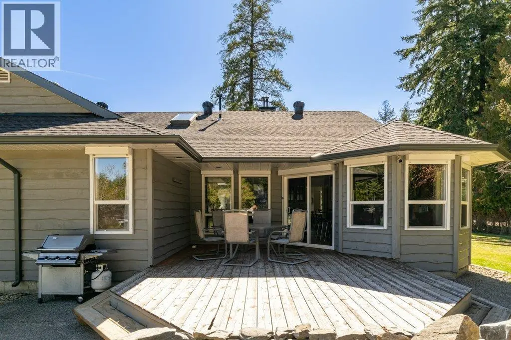 3789 Zinck Road. Scotch Creek, British Columbia