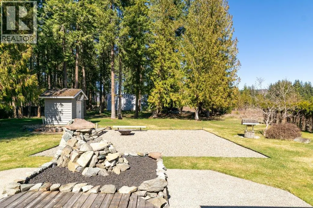 3789 Zinck Road. Scotch Creek, British Columbia