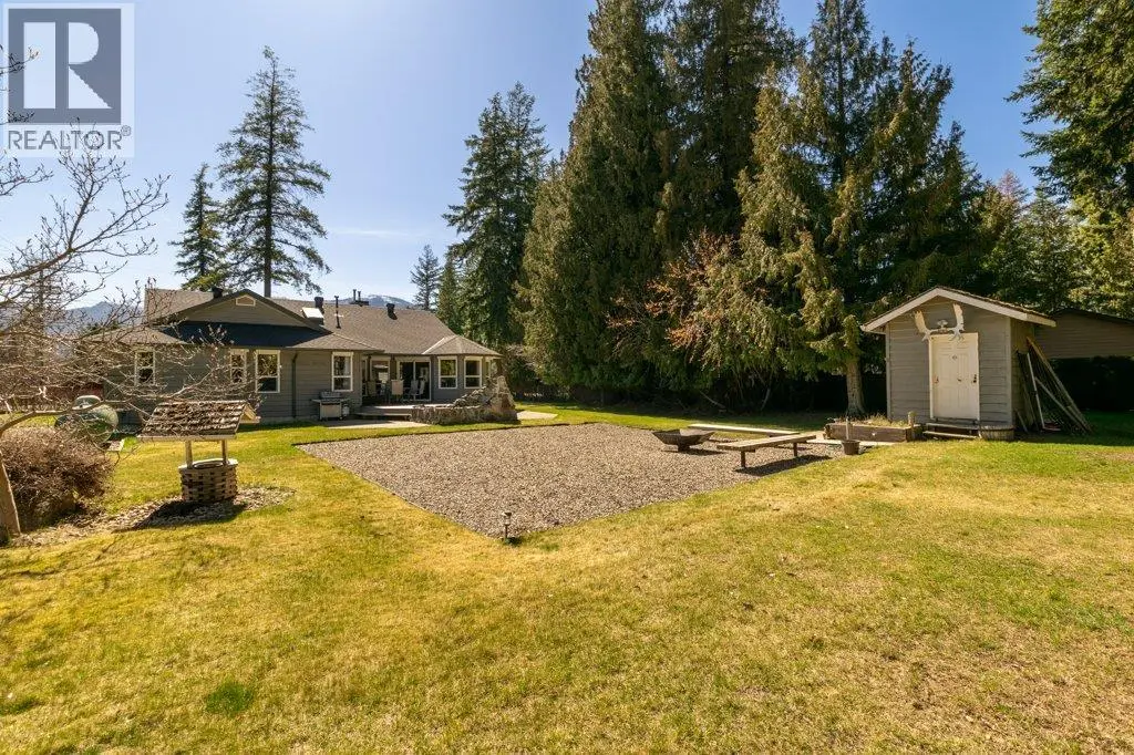 3789 Zinck Road. Scotch Creek, British Columbia