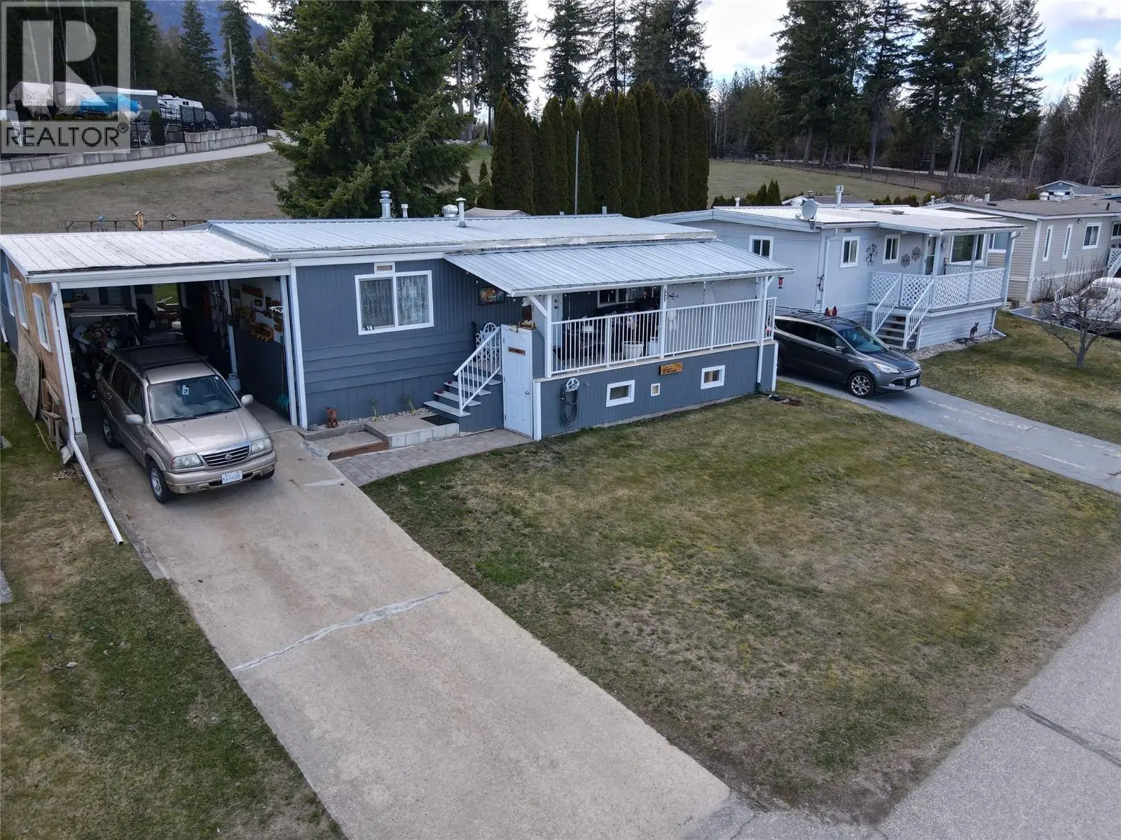 2932 Buckley Road Unit# 16. Sorrento, British Columbia