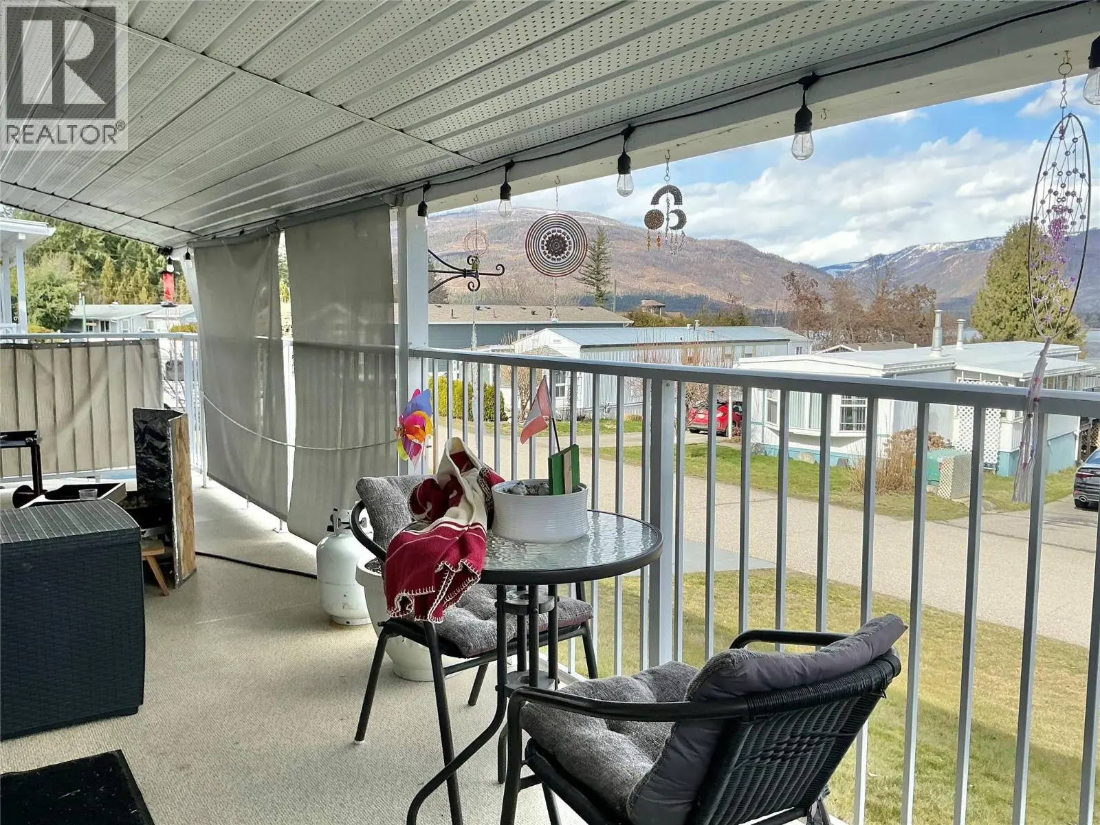 2932 Buckley Road Unit# 16. Sorrento, British Columbia