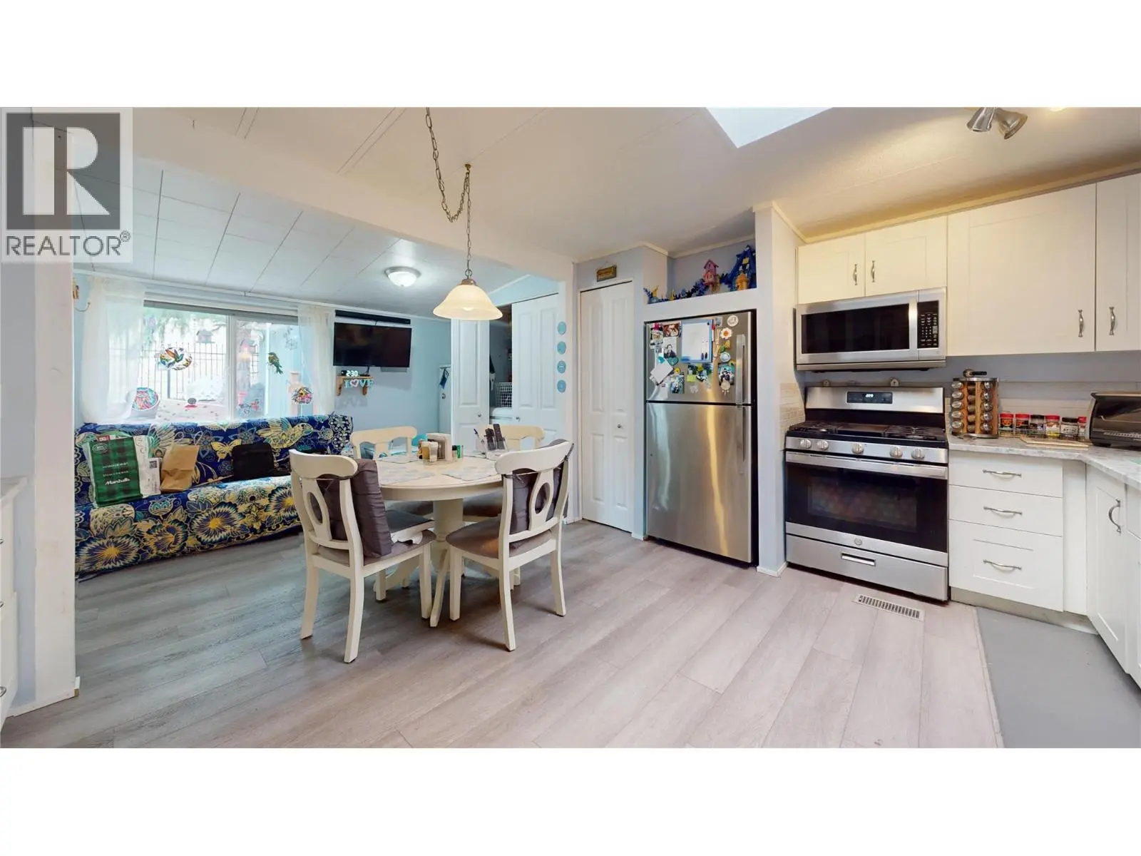 2932 Buckley Road Unit# 16. Sorrento, British Columbia