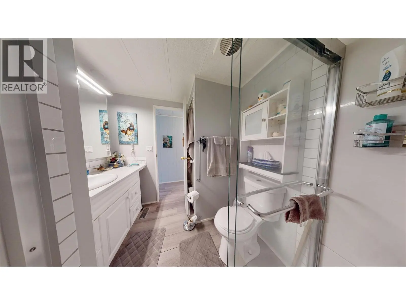 2932 Buckley Road Unit# 16. Sorrento, British Columbia