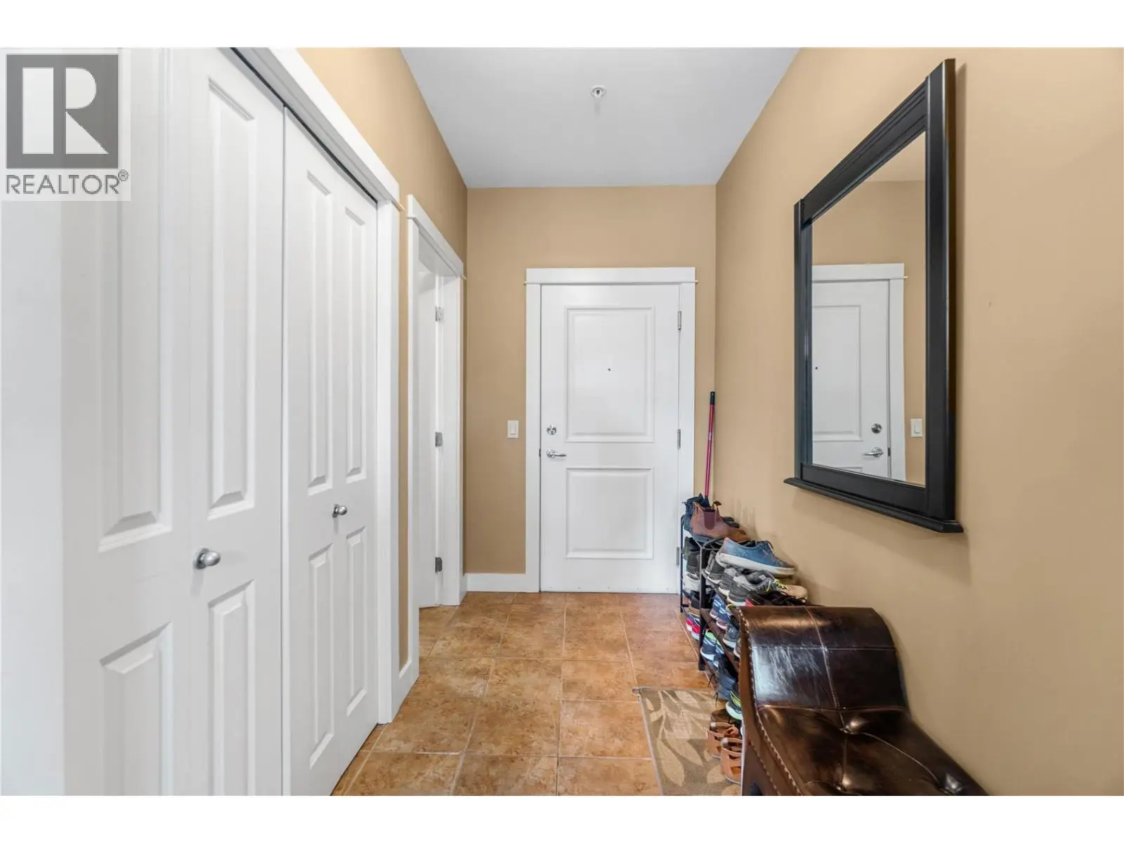 2551 Shoreline Drive Unit# 223. Lake Country, British Columbia