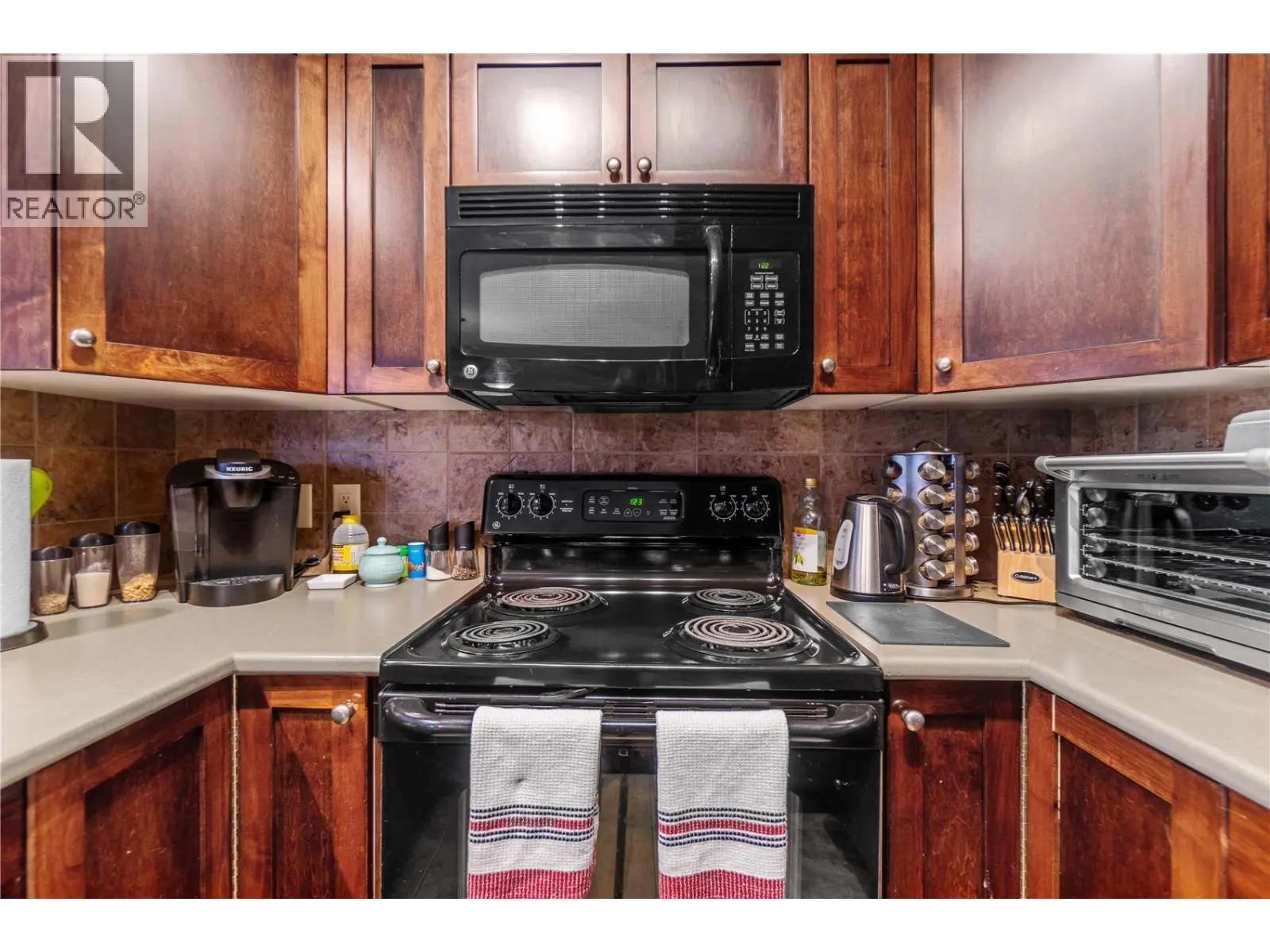 2551 Shoreline Drive Unit# 223. Lake Country, British Columbia