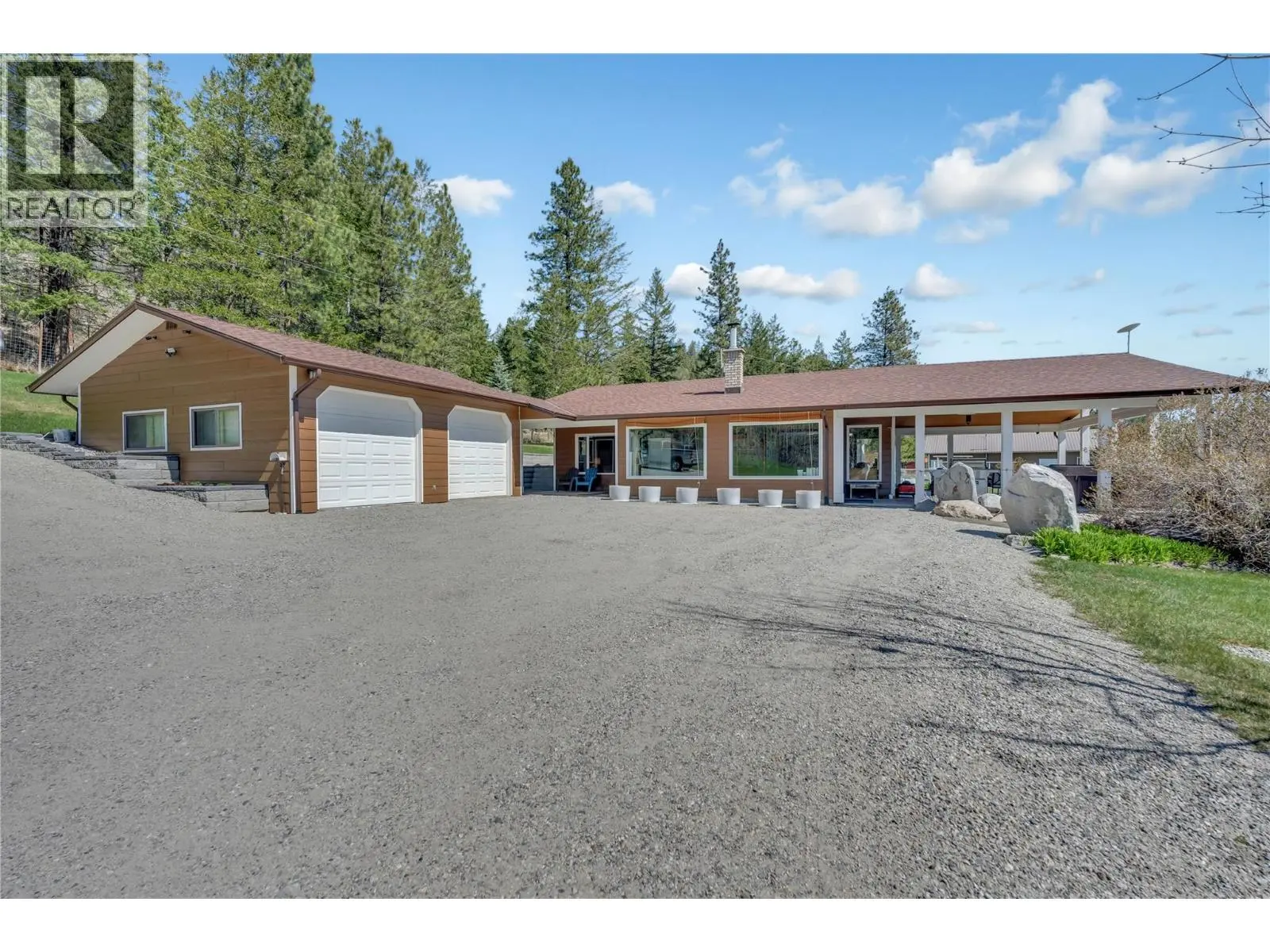 30 Osborne Road. Summerland, British Columbia