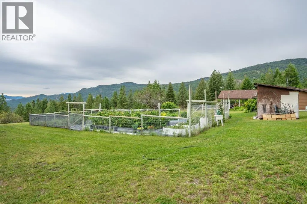 30 Osborne Road. Summerland, British Columbia