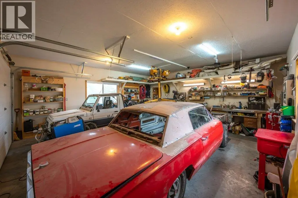 30 Osborne Road. Summerland, British Columbia